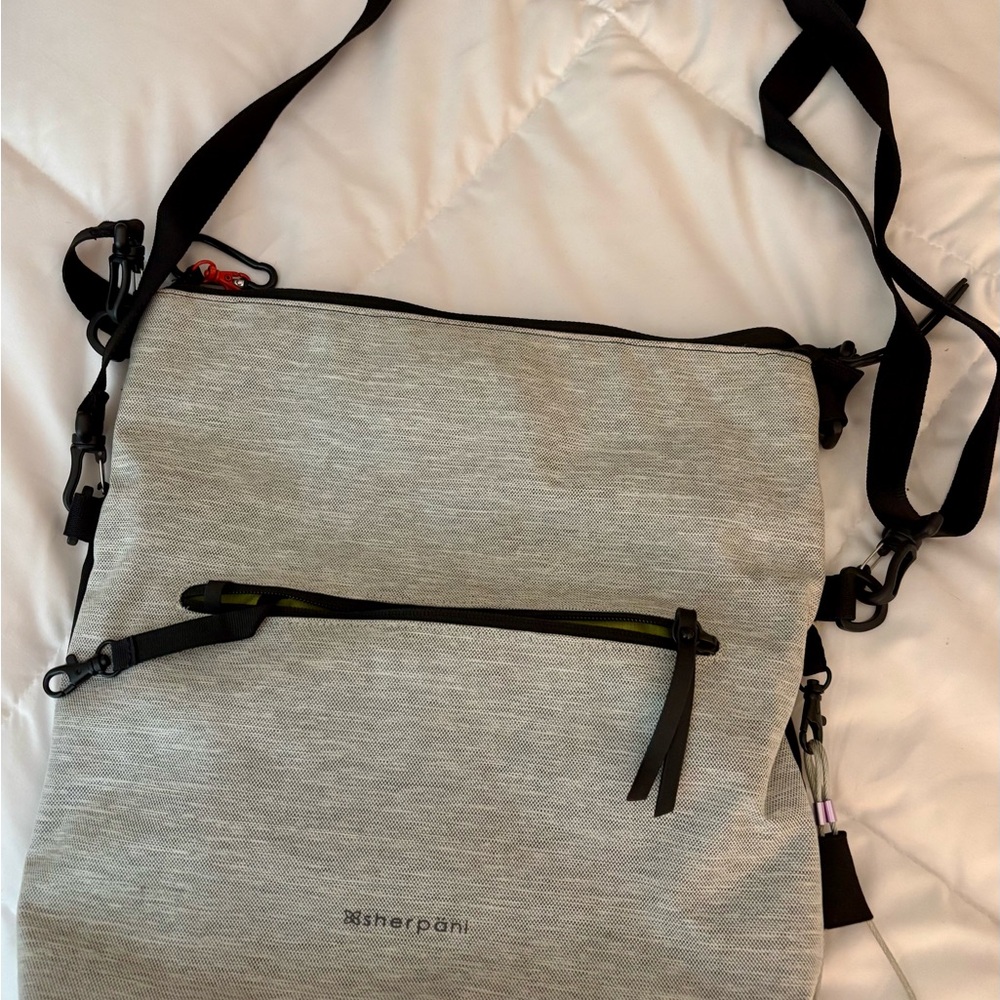 Sherpani Light Gray Messenger Bag
